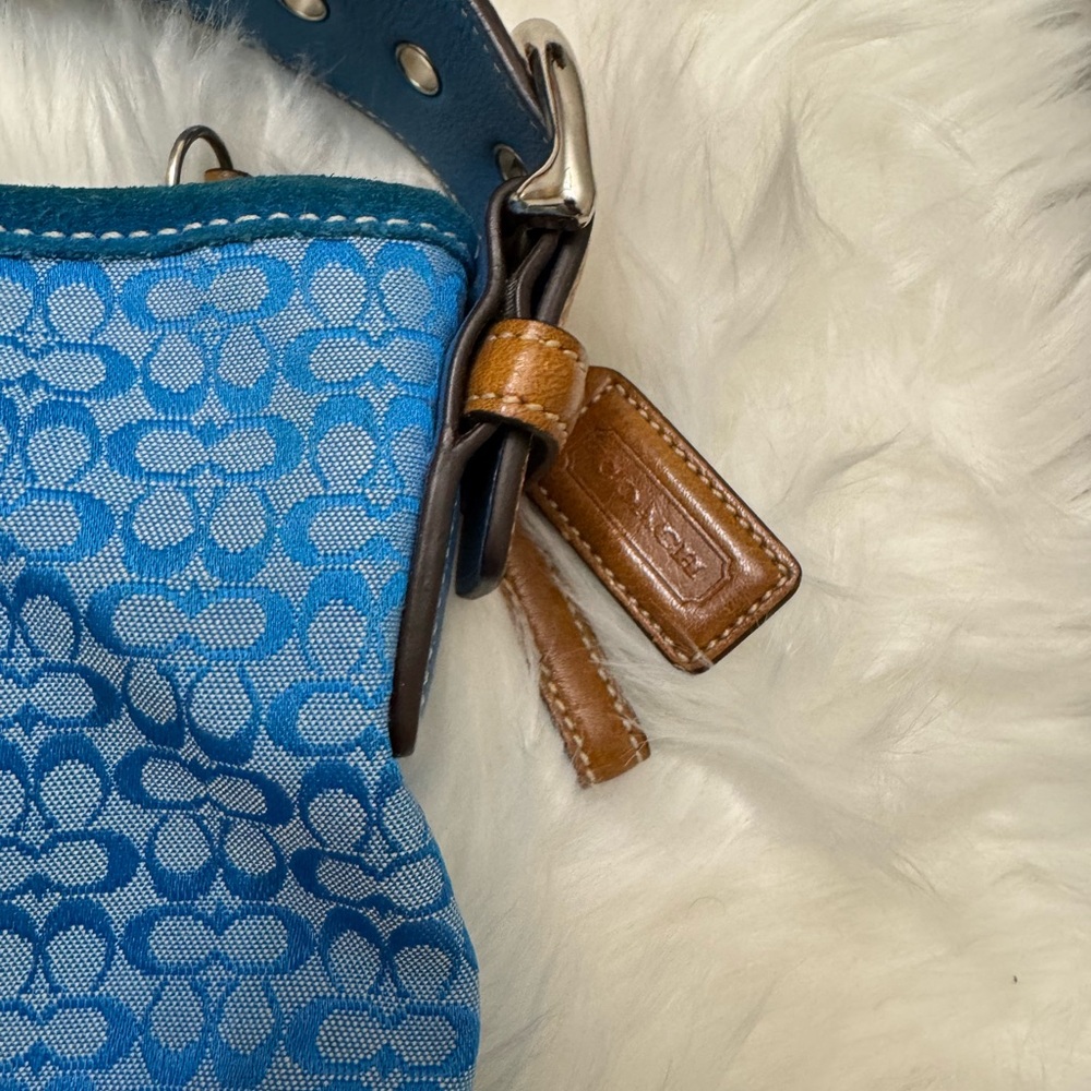 Coach Bag - Picture 3 of 4